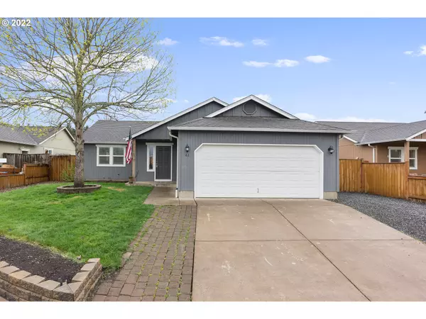 43 HONER LOOP, Creswell, OR 97426