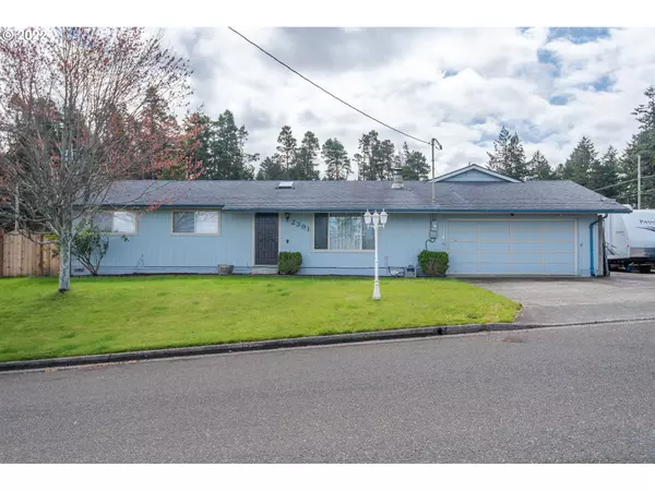 2391 CONNECTICUT, North Bend, OR 97459