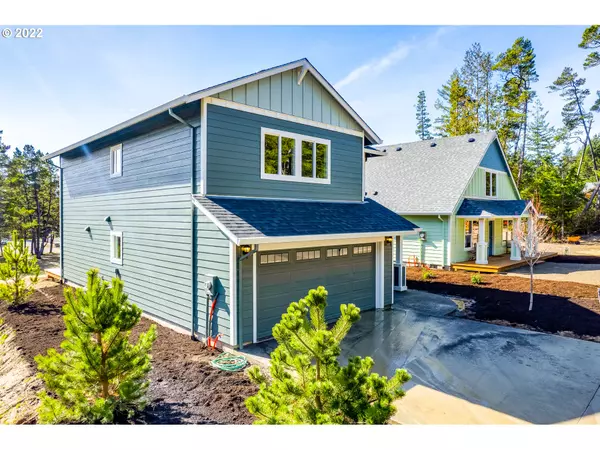 680 NORTH AVE, Manzanita, OR 97130