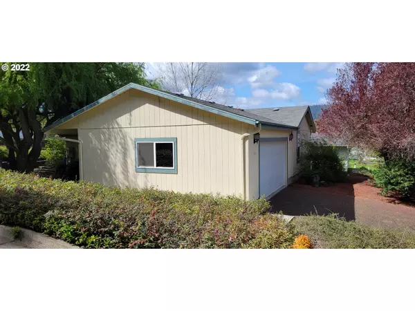 Myrtle Creek, OR 97457,129 LUKE CT