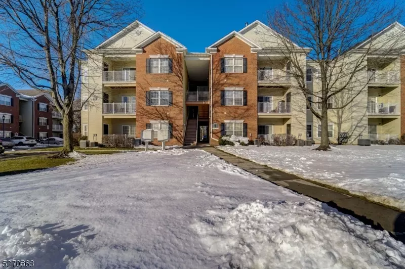 324 Coppola Dr #324, South Plainfield Boro, NJ 07080