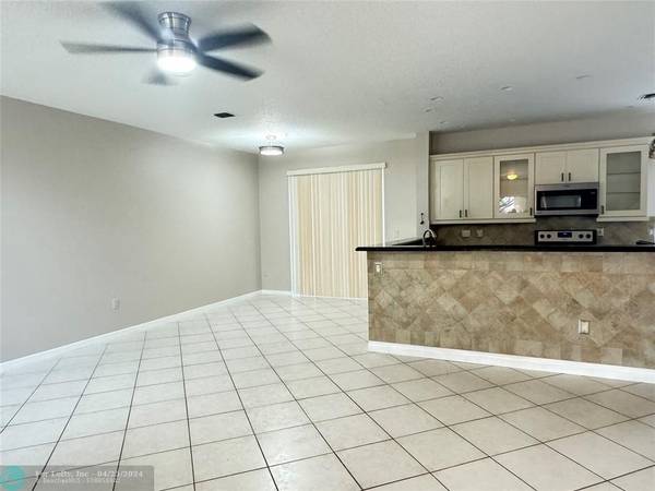 Pembroke Pines, FL 33028,1365 NW 154th Ln