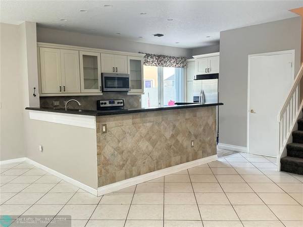 Pembroke Pines, FL 33028,1365 NW 154th Ln