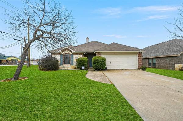 801 Huddleston Court, Seagoville, TX 75159