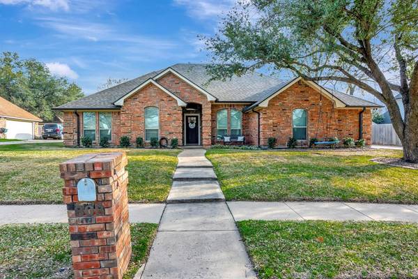 808 Tall Oak Lane, Keller, TX 76248