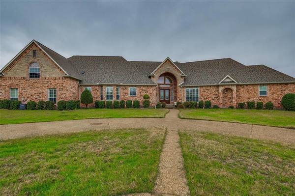 1708 Mustang Court, Cedar Hill, TX 75104