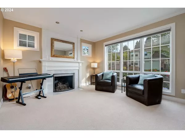 West Linn, OR 97068,3446 COEUR D ALENE DR