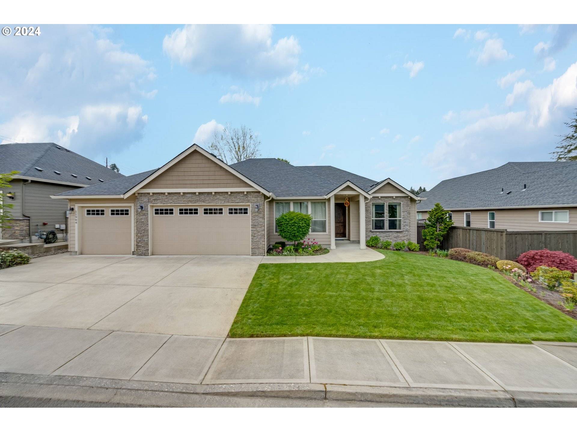 11904 NE 58TH AVE, Vancouver, WA 98686