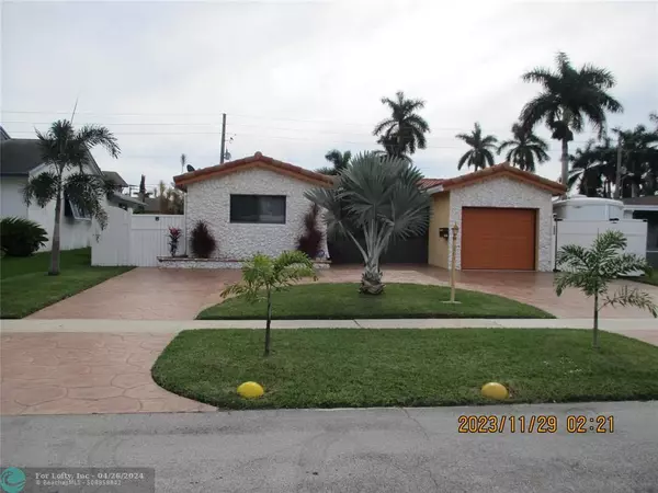 404 SE 3rd Ter,  Dania Beach,  FL 33004