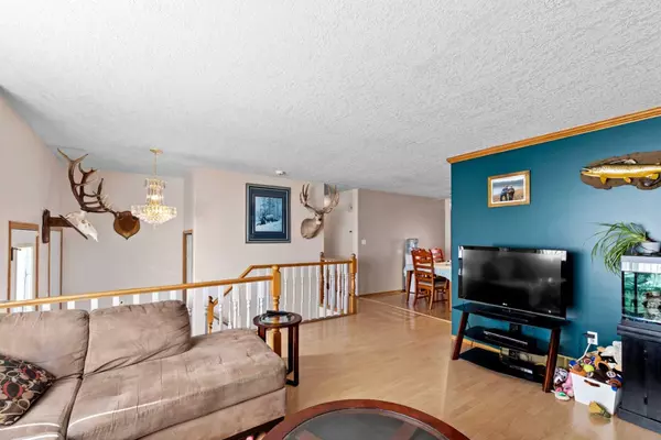 Grande Prairie, AB T8X 1M4,11214 90 ST