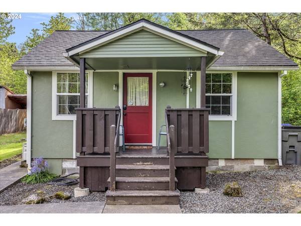 Cascade Locks, OR 97014,910 SW SADIE B ST