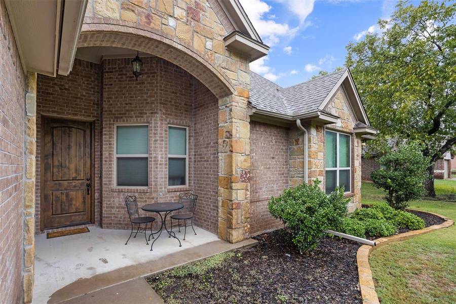 4010 Angelina Court N, Granbury, TX 76049