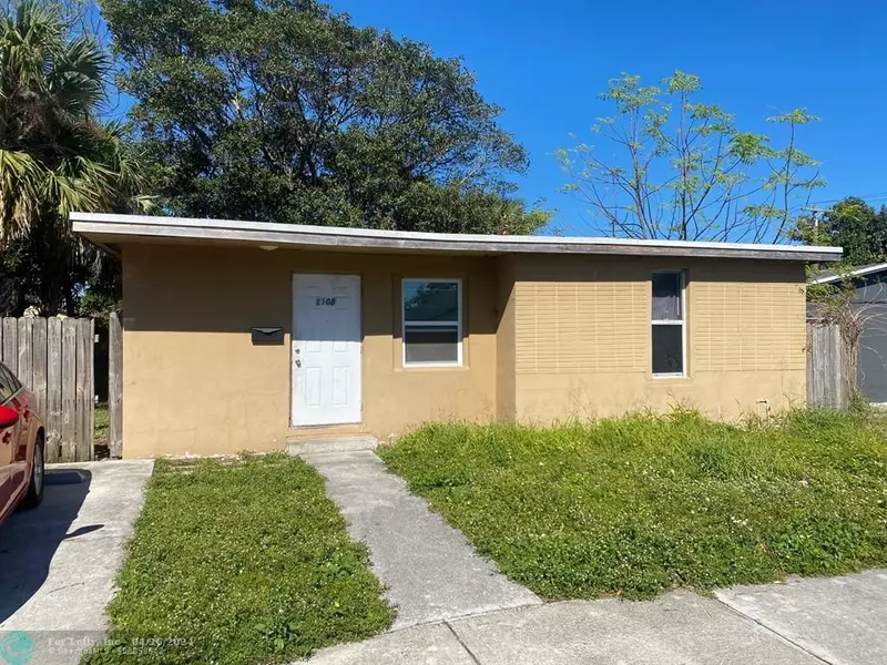 1108 W 33RD ST, Riviera Beach, FL 33404