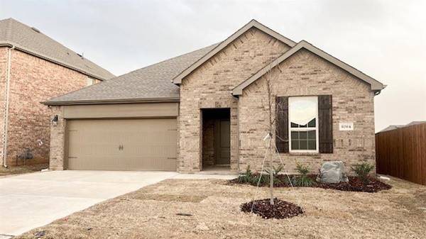 3704 Talisman Drive, Aubrey, TX 76227