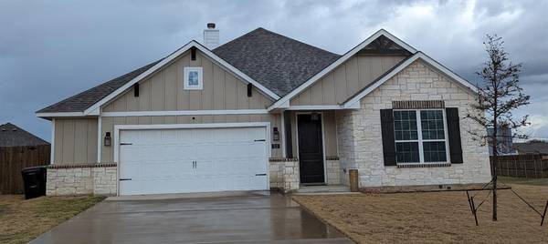 512 Mustang Lane, Pilot Point, TX 76258