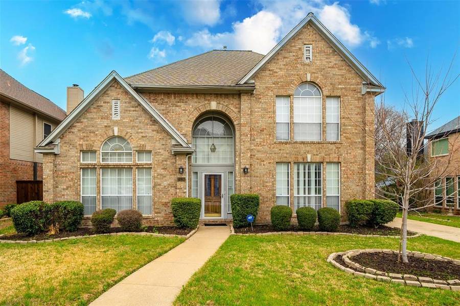 2116 Brookgate Drive, Grapevine, TX 76051