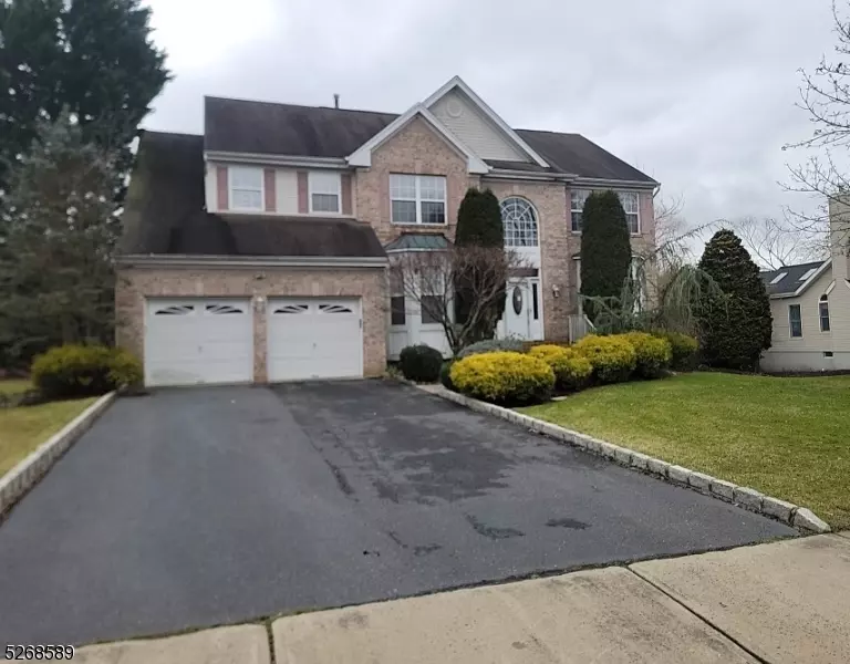 108 Briarcliff Dr, Marlboro Twp., NJ 07751