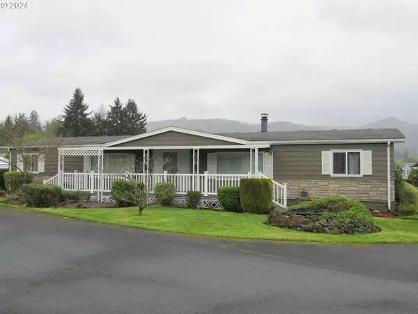 2365 KINGFISHER LN, Kelso, WA 98626