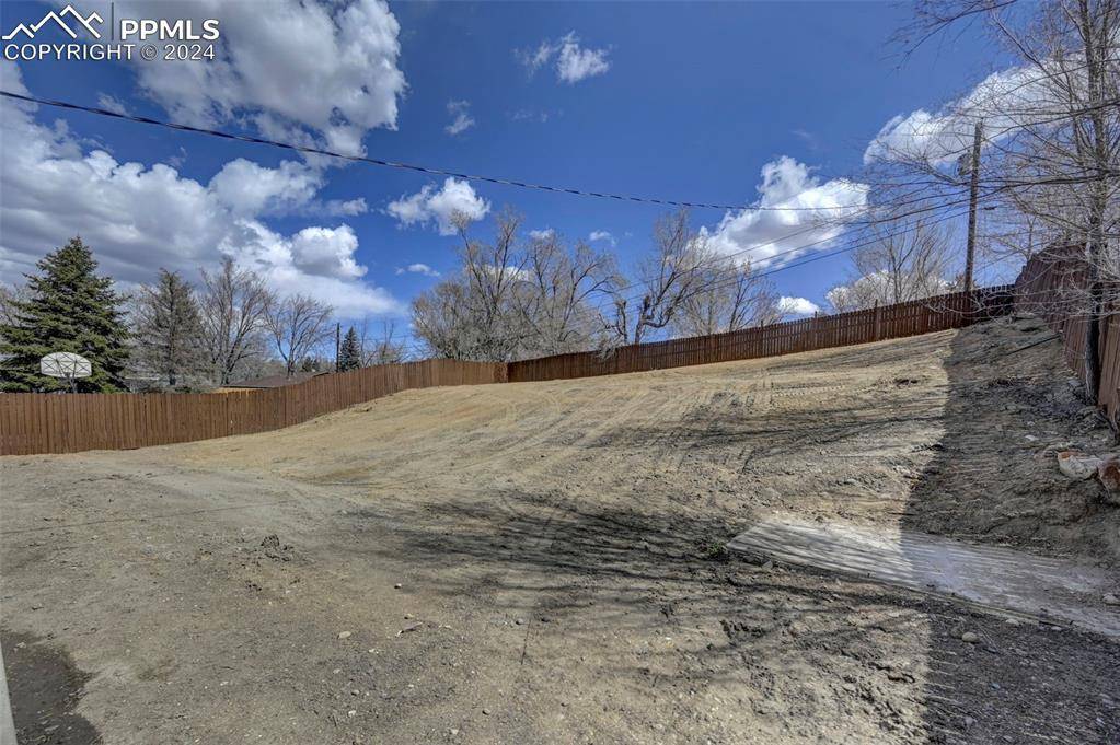 Colorado Springs, CO 80911,39 N Dartmouth ST