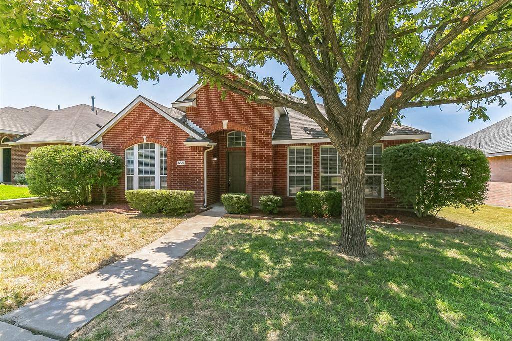 Allen, TX 75002,1206 Heather Brook Drive