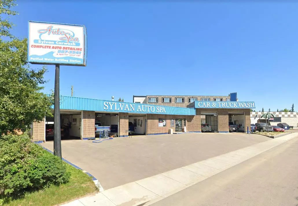 Sylvan Lake, AB T4S 1A9,3312 50 AVE