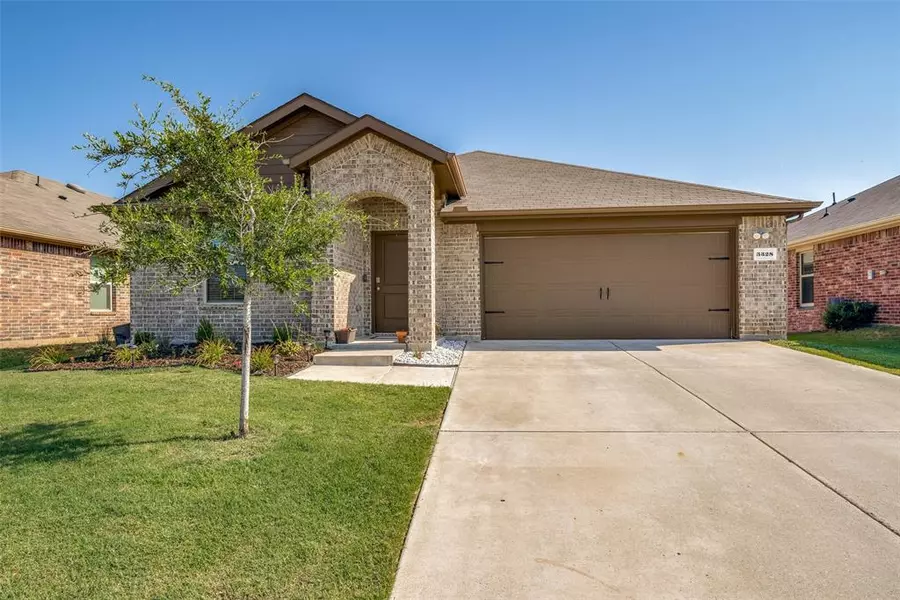 3328 Hawkins Drive, Fate, TX 75189