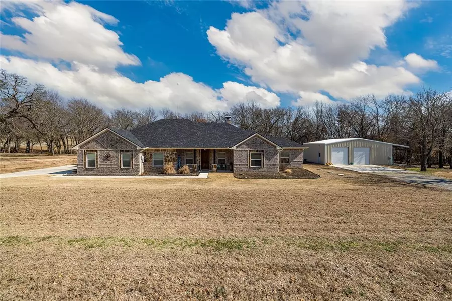 208 Amanda Drive, Weatherford, TX 76088