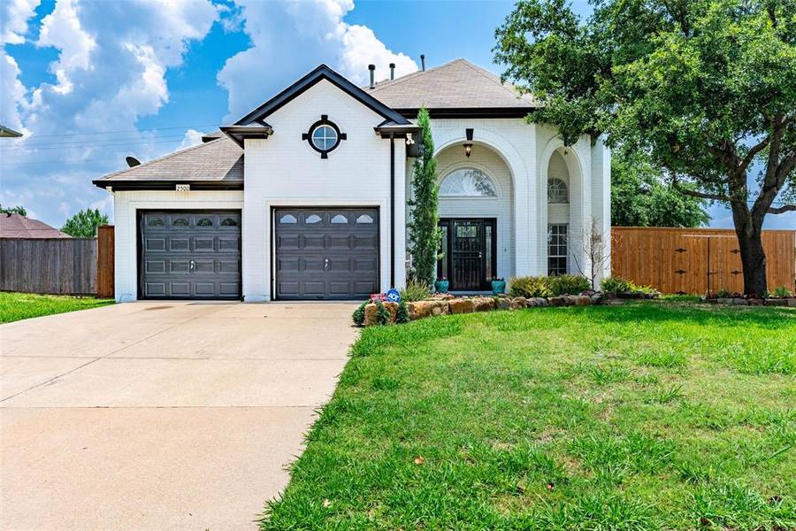 2500 Larkspur Lane, Rowlett, TX 75089