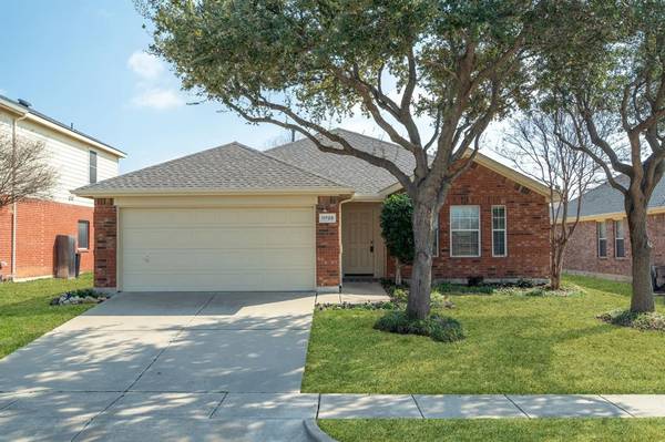 11728 Ponderosa Pine Drive, Fort Worth, TX 76244