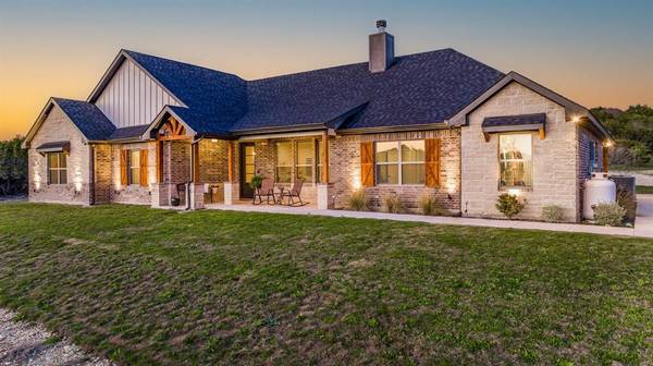 2455 Schooner Way, Bluff Dale, TX 76433