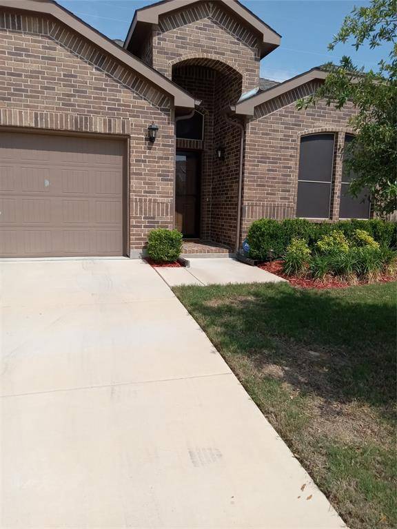 1117 Alnwick Lane,  Saginaw,  TX 76131