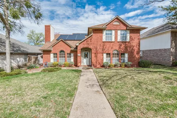 322 Trees Drive, Cedar Hill, TX 75104