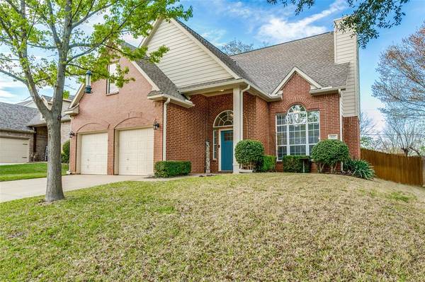 527 Clancy Lane, Lake Dallas, TX 75065