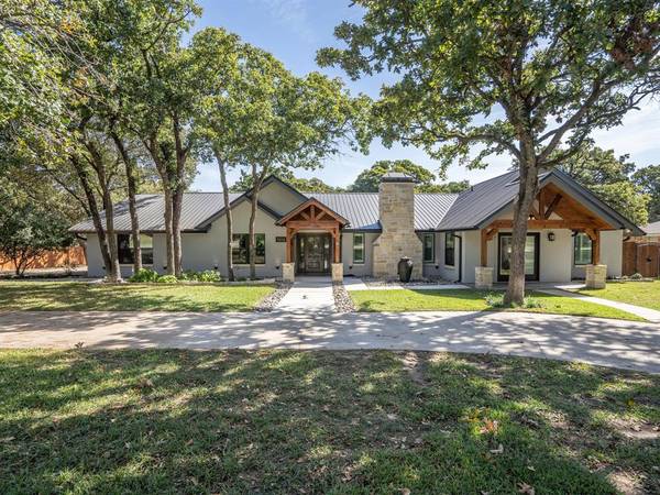 1016 Oakwood Drive, Keller, TX 76248