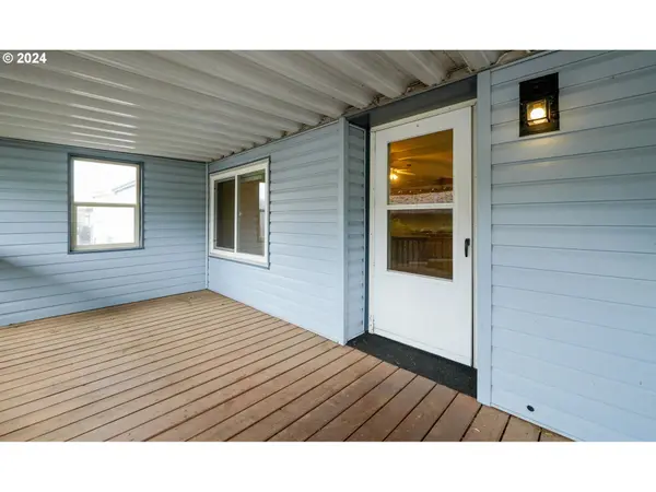 77500 S 6TH ST #B011, Cottage Grove, OR 97424