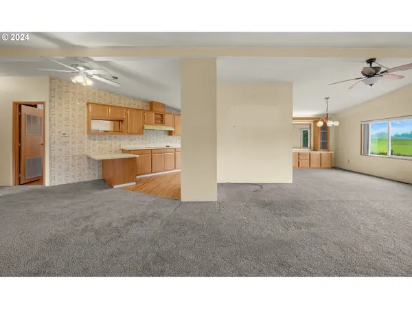 77500 S 6TH ST #B011, Cottage Grove, OR 97424