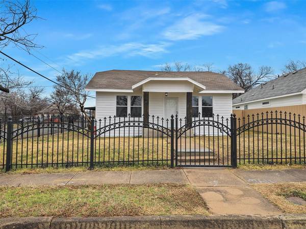 1401 E Davis Avenue, Fort Worth, TX 76104