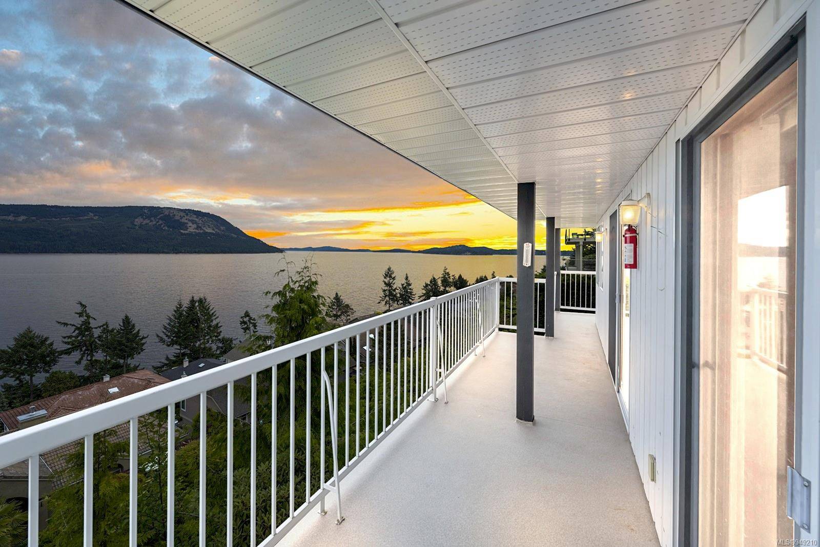 Cobble Hill, BC V0R 1L1,3705 Marine Vista