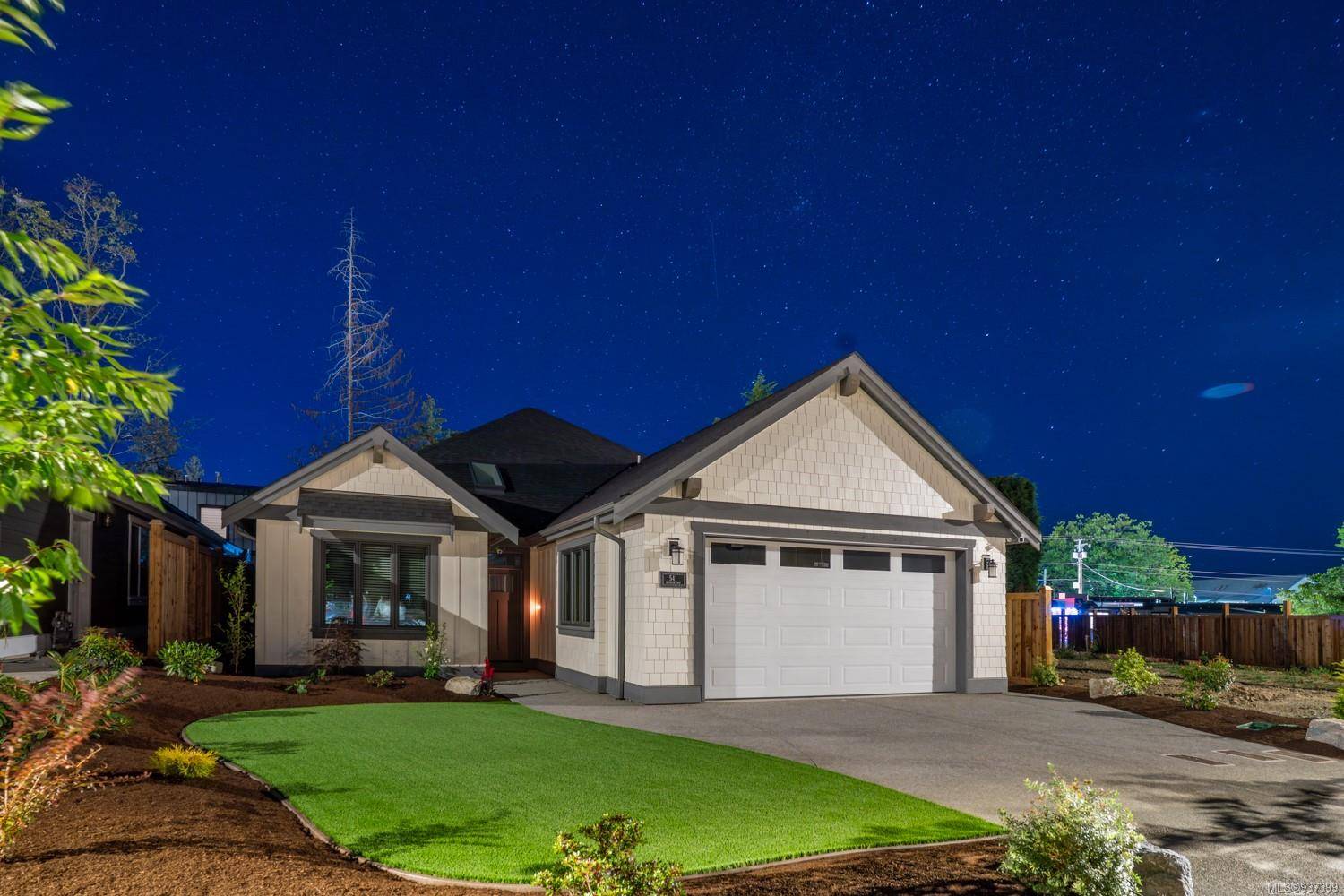 Parksville, BC V9P 1H3,541 Rainbow Way