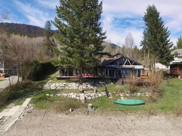 Chase, BC V0E 1M2,1149 LITTLE SHUSWAP LAKE ROAD