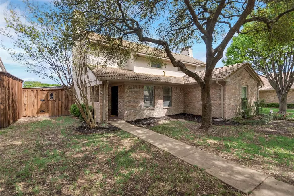 Dallas, TX 75229,11504 Forest Heights Drive