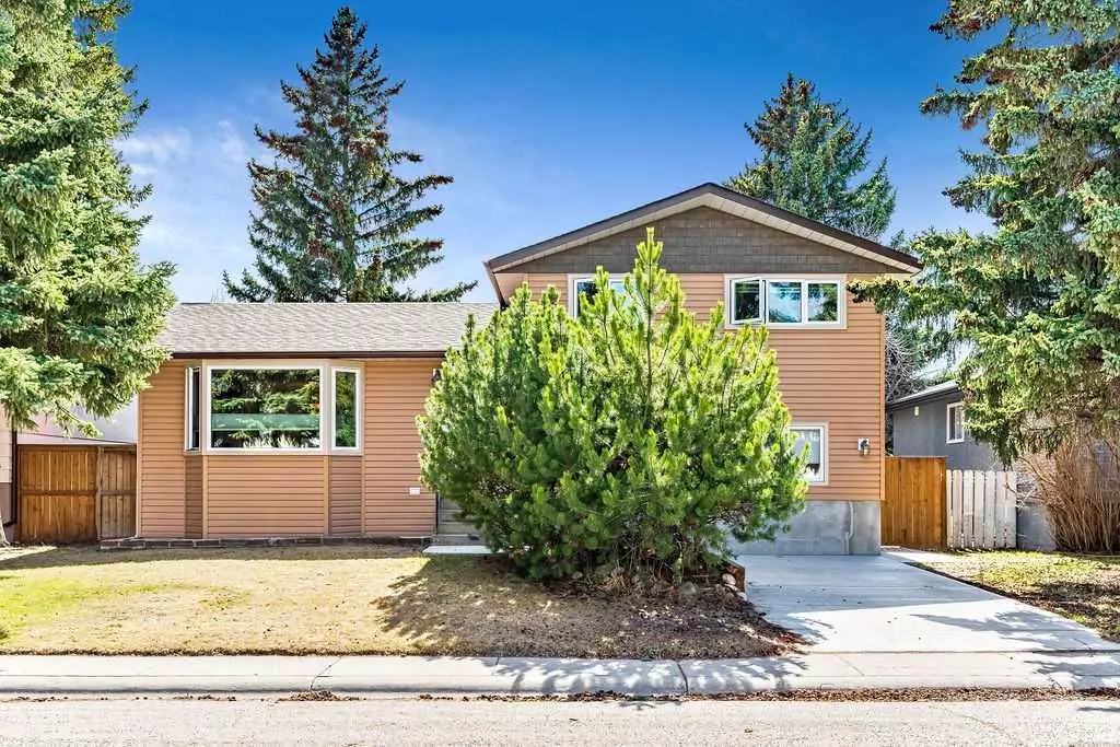 Calgary, AB T2L 1K6,3023 Beil AVE NW