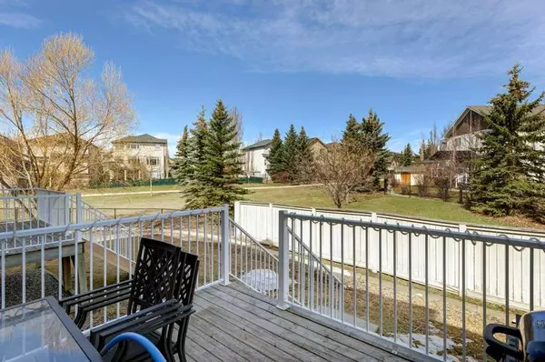 Okotoks, AB T1S 2B3,48 Crystal Shores CV