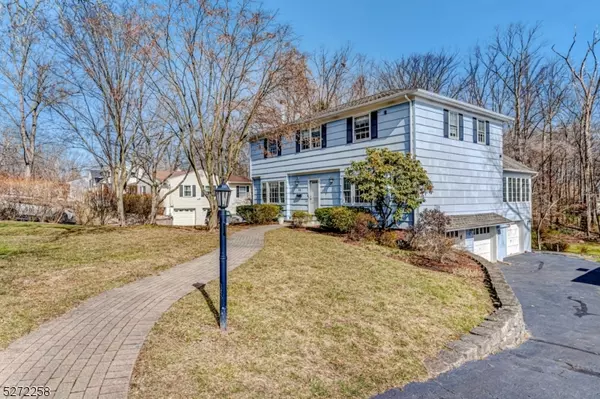 66 Ambar Pl, Bernardsville Boro, NJ 07924