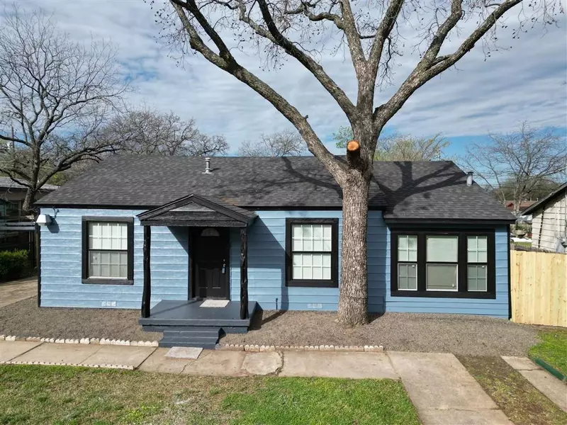 2912 San Rose Drive, Fort Worth, TX 76105