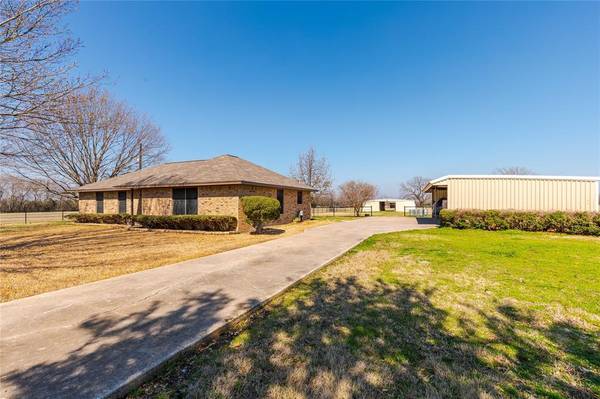 16684 Fm 3133, Van Alstyne, TX 75495