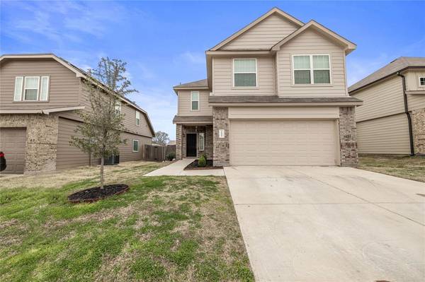 Fort Worth, TX 76112,1421 Tall Pine Way