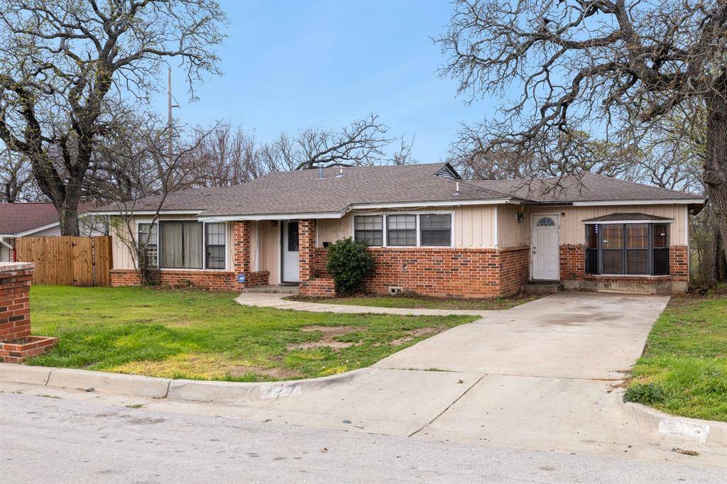 4862 Dunlap Drive, Fort Worth, TX 76119