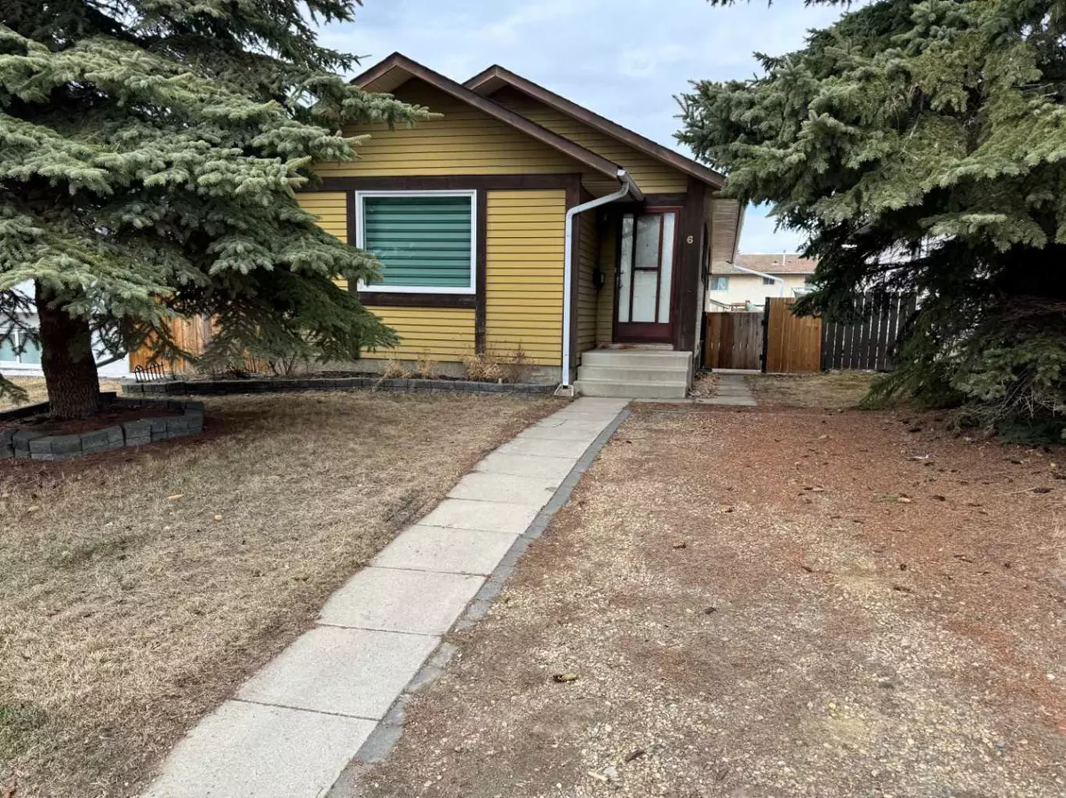 Red Deer, AB T4R 1W4,6 Duncan CRES