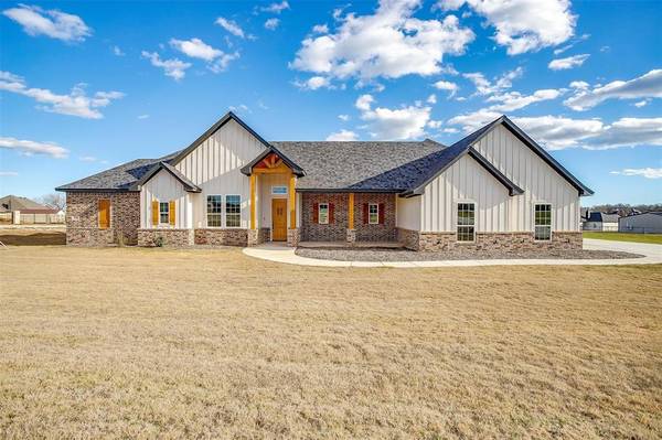 139 Clayton Crossing, Springtown, TX 76082